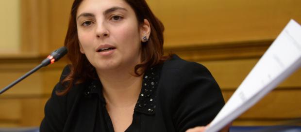 Laura Castelli (M5S): 'Da gennaio pensioni minime a 780€, le risorse ci sono' Laura Castelli (M5S): 'Da gennaio pensioni minime a 780€, le risorse ci sono'