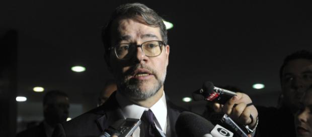 Toffoli retira das mãos de Moro processo contra Guido Mantega Toffoli retira das mãos de Moro processo contra Guido Mantega