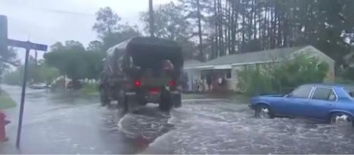 Hurricane Florence continues to pound the Carolina coast. [Image Credit – ABC News, YouTube video]