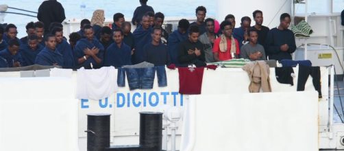 Migranti, sondaggi premiano Salvini e governo (Fonte: LA SICILIA)