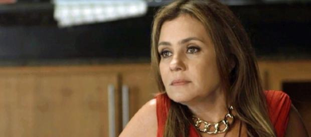 Laureta revela que foi estuprada por Galdino na ditadura militar em Segundo Sol (Foto: TV Globo) Laureta revela que foi estuprada por Galdino na ditadura militar em Segundo Sol (Foto: TV Globo)
