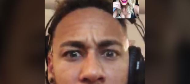 A hilária reação de Neymar ao ver Bruna Marquezine loira (foto reprodução). A hilária reação de Neymar ao ver Bruna Marquezine loira (foto reprodução).