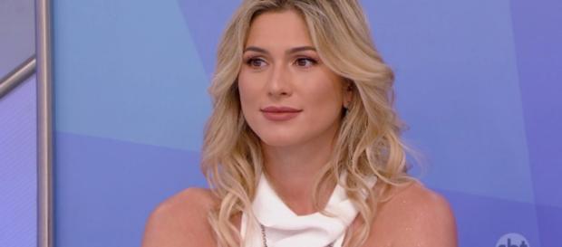 Apresentadora do SBT, Lívia Andrade. (foto reprodução). Apresentadora do SBT, Lívia Andrade. (foto reprodução).