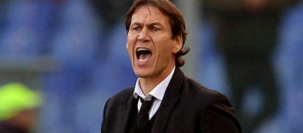 Rudi Garcia estime qu'il est difficile de conserver la seconde place du championnat, et appelle ses hommes à se 'bouger' Rudi Garcia estime qu'il est difficile de conserver la seconde place du championnat, et appelle ses hommes à se 'bouger'