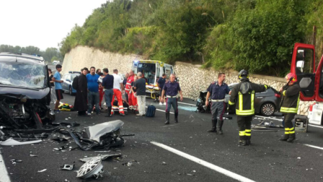 Calabria, grave incidente stradale in autostrada. (Foto di repertorio)