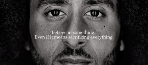 Colin Kaepernick est le nouveau visage de Nike, qui célèbre les 30 ans du slogan Just Do It