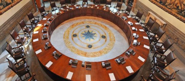Pensioni minime, Quota 100 e pace fiscale: vertice di Governo 'teso' sul nodo coperture Pensioni minime, Quota 100 e pace fiscale: vertice di Governo 'teso' sul nodo coperture