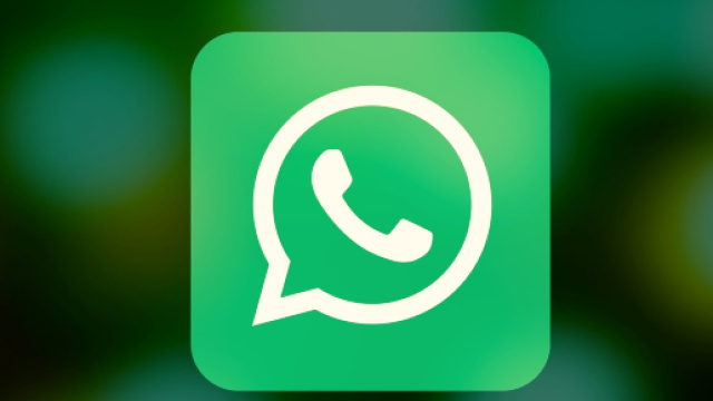 WhatsApp, potrebbero arrivare i 'Temi Scuri' per rinnovare la sfida a Telegram.