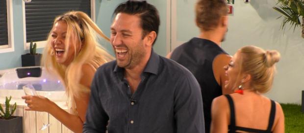 Chethrin Schulze und Daniel Völz bei "Promi Big Brother" Chethrin Schulze und Daniel Völz bei "Promi Big Brother"