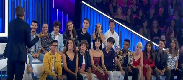 Los concursantes de OT 2018 con Roberto Leal en el transcurso de la gala que superó en audiencia a la gala de la edición anterior Los concursantes de OT 2018 con Roberto Leal en el transcurso de la gala que superó en audiencia a la gala de la edición anterior