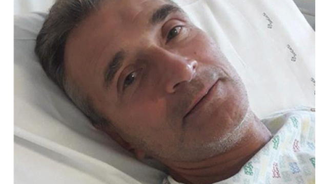 Marco Giovannetti in una foto dall'ospedale dopo il suo incidente con un'auto