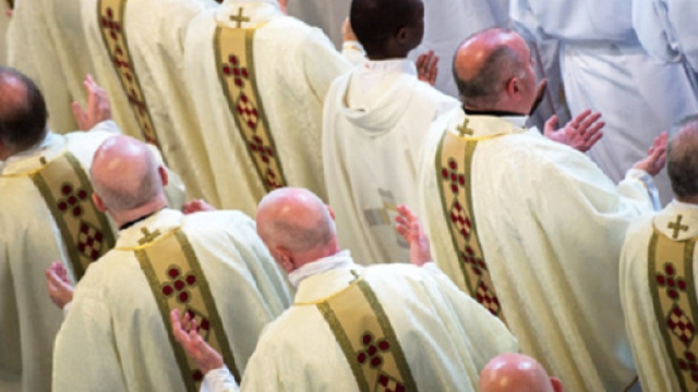 Un diocesi USA dispone maxi-risarcimento alle vittime di pedofilia