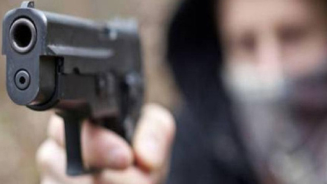 Ostuni, rapinatori assaltano ufficio postale del centro e sparano alla Polizia