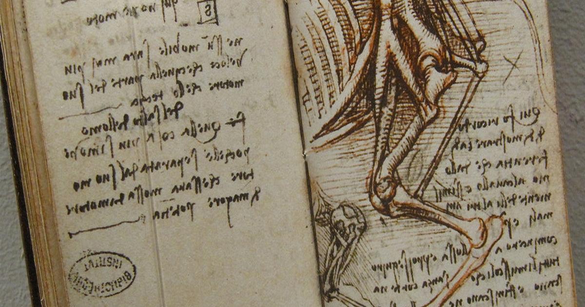 Two of Leonardo da Vinci&#39;s notebooks posted online by the Victoria and Albert Museum