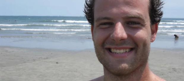 Ator Vítor Morosini, atualmente na reprise de Belíssima. (foto reprodução). Ator Vítor Morosini, atualmente na reprise de Belíssima. (foto reprodução).