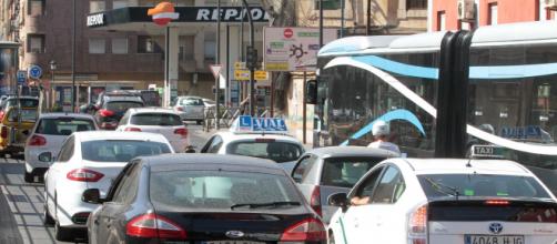 Granada sufre día a día los constantes aumentos de tráfico