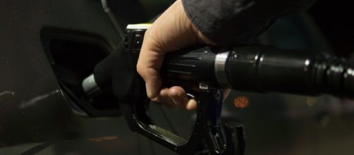 Benzina, aumenti in arrivo: le cose da sapere