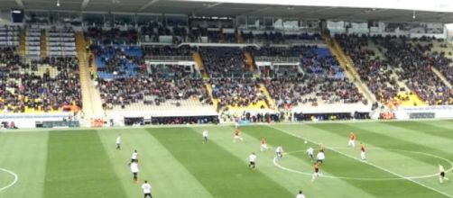 Parma-Cagliari 2-0, apre Inglese poi è show di Gervinho: gol e highlights della partita.