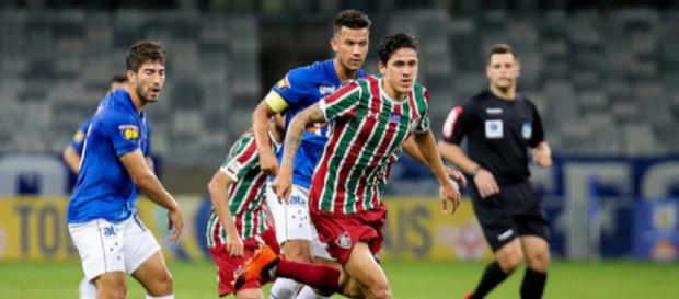 Cirurgia foi um sucesso e Pedro volta a campo em março do ano que vem (Foto: LUCAS MERÇON / FLUMINENSE F.C.) Cirurgia foi um sucesso e Pedro volta a campo em março do ano que vem (Foto: LUCAS MERÇON / FLUMINENSE F.C.)