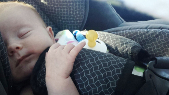 Bimbi in auto: le norme salvavita - Responsabile Civile - responsabilecivile.it