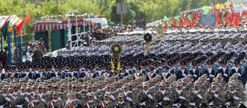 Iran: parata militare della Giornata Nazionale delle Forze Armate.
