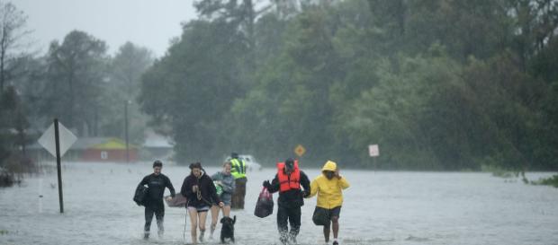 El huracán Florence dejó varios fallecidos en EEUU. - la-razon.com El huracán Florence dejó varios fallecidos en EEUU. - la-razon.com