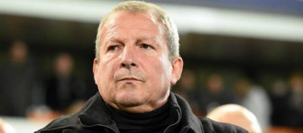 Rolland Courbis estime que la victoire peut être davantage lyonnaise au vu des récents résultats en compétitions européennes. Rolland Courbis estime que la victoire peut être davantage lyonnaise au vu des récents résultats en compétitions européennes.