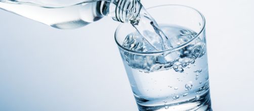 Acqua Minerale ritirata dal mercato: l'annuncio del Ministero della Salute