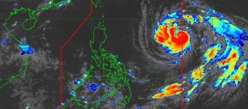 Il tifone Trami in formazione sul Pacifico
