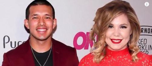 MTV reality stars Javi Marroquin and Kailyn Lowry have verbal tangle on Twitter over book. [Image Source: 24*7 UPDATES - YouTube]