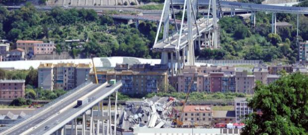 Il Ponte Morandi dopo il crollo dello scorso agosto Il Ponte Morandi dopo il crollo dello scorso agosto
