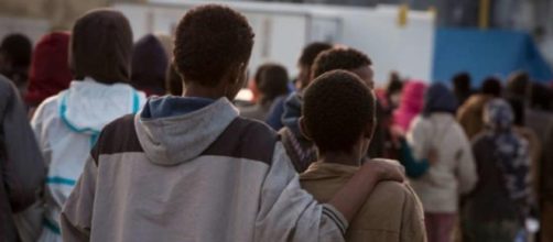 Frosinone: denunciati tre studenti per raid razzisti contro i migranti