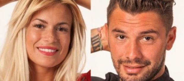 Kevin s'est excusé après ses déclarations sur Carla. Kevin s'est excusé après ses déclarations sur Carla.