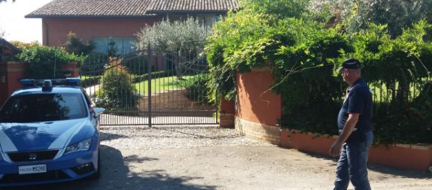 La villa dei coniugi Martelli, vittime di una violenta rapina nei giorni scorsi La villa dei coniugi Martelli, vittime di una violenta rapina nei giorni scorsi