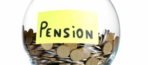 Pensione con quota 100, penalizzazioni, età e contributi e le ultime indiscrezioni. Pensione con quota 100, penalizzazioni, età e contributi e le ultime indiscrezioni.