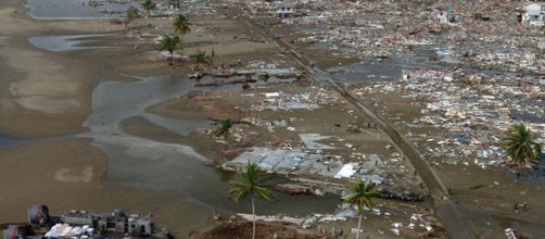 Effetti da tsunami in Indonesia nel dicembre 2004.