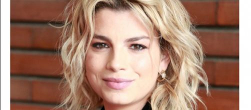 Emma Marrone: 'Se potrei stare con una donna? Io mi innamoro della testa delle persone'