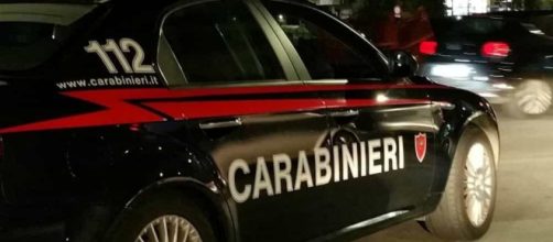 A Cursi (Lecce), un uomo ha sparato ai vicini di casa per una questione di parcheggio provocando tre morti e una donna ferita.