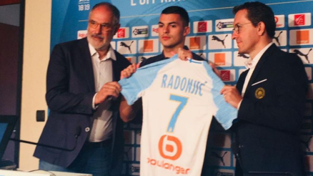 Nemanja Radonjic doit faire face à la concurrence de Thauvin et Payet dans la zone offensive