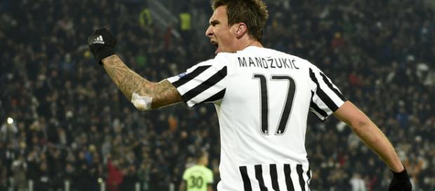 Mandzukic, il cervo bianco | Contrasti - rivistacontrasti.it Mandzukic, il cervo bianco | Contrasti - rivistacontrasti.it
