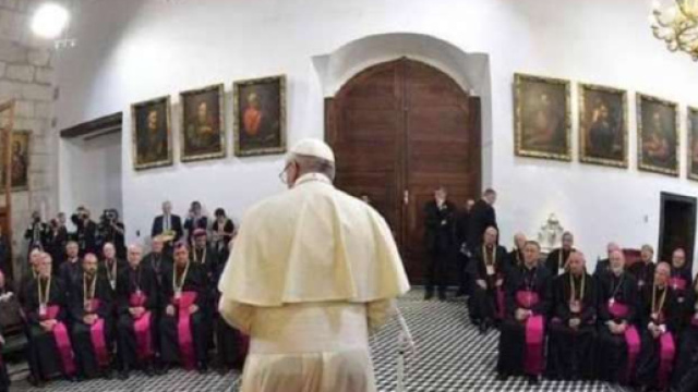 Pedofilia, il Papa rimuove Karadima: era alla base del caso cileno