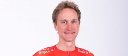 Enrico Gasparotto in maglia Team Bahrain Merida