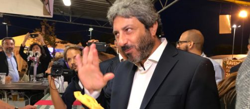 Roberto Fico applaudito alla Festa dell'Unità di Ravenna