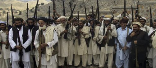 Talibanes ofrecen diálogos de paz