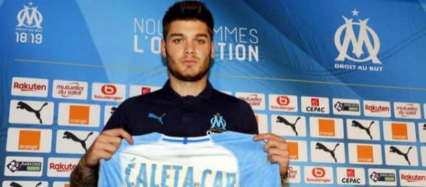 Duje Caleta-Car n'arrive pas à s'imposer à l'OM pour le moment. Duje Caleta-Car n'arrive pas à s'imposer à l'OM pour le moment.