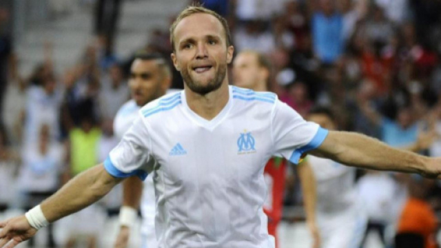 Interrogé sur sa place en attaque avec Kostas Mitroglou, Valère Germain a avoué l'existence d'une concurrence saine avec lui.