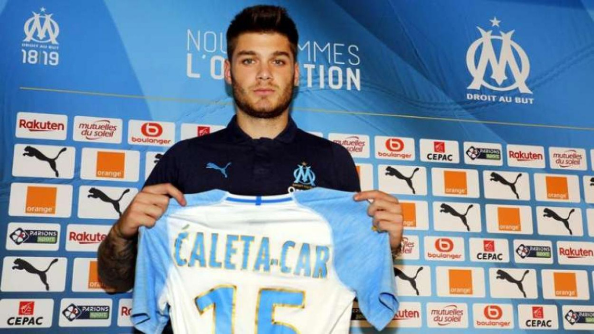 Duje Caleta-Car n'arrive pas à s'imposer à l'OM pour le moment.