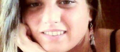 Napoli, Claudia muore per un tumore a 25 anni