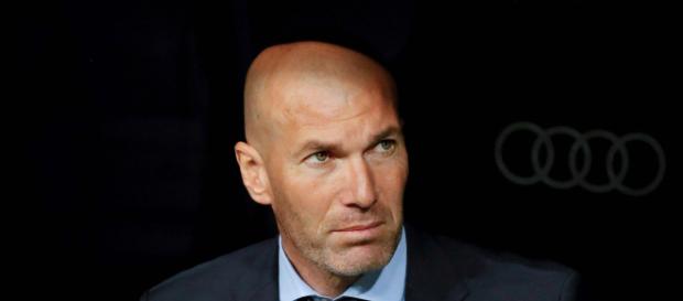Ex-Real-Trainer Zinedine Zidane kündigt Comeback an - t-online.de Ex-Real-Trainer Zinedine Zidane kündigt Comeback an - t-online.de