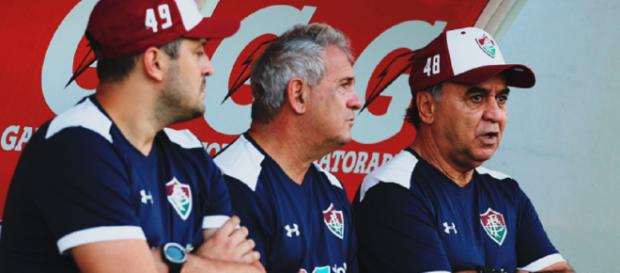 Recheado de confusões fora de campo, Flu tenta derrotar o Vitória para subir no Brasileirão (Foto: Lucas Merçon) Recheado de confusões fora de campo, Flu tenta derrotar o Vitória para subir no Brasileirão (Foto: Lucas Merçon)